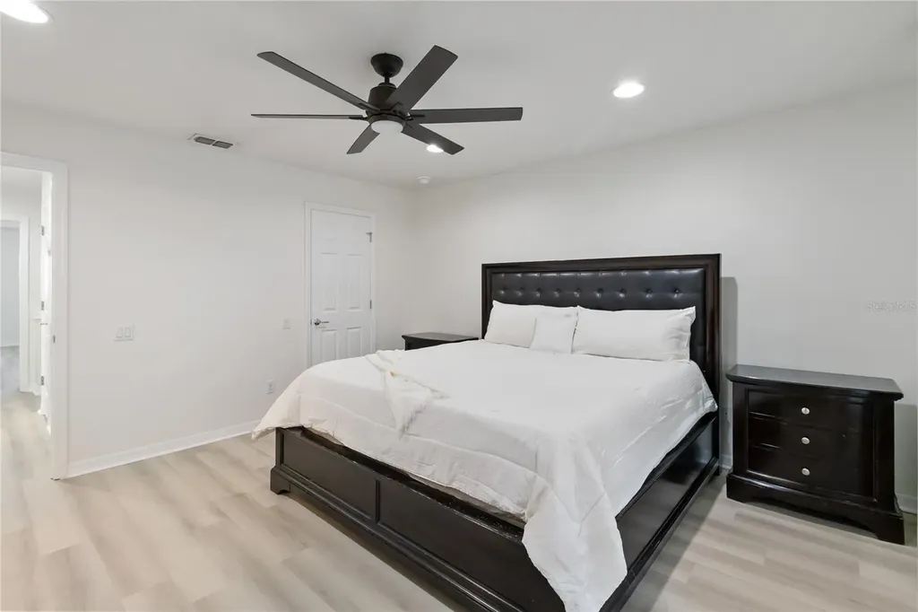 8681 Lower Villagewalk Circle Orlando FL 32827
