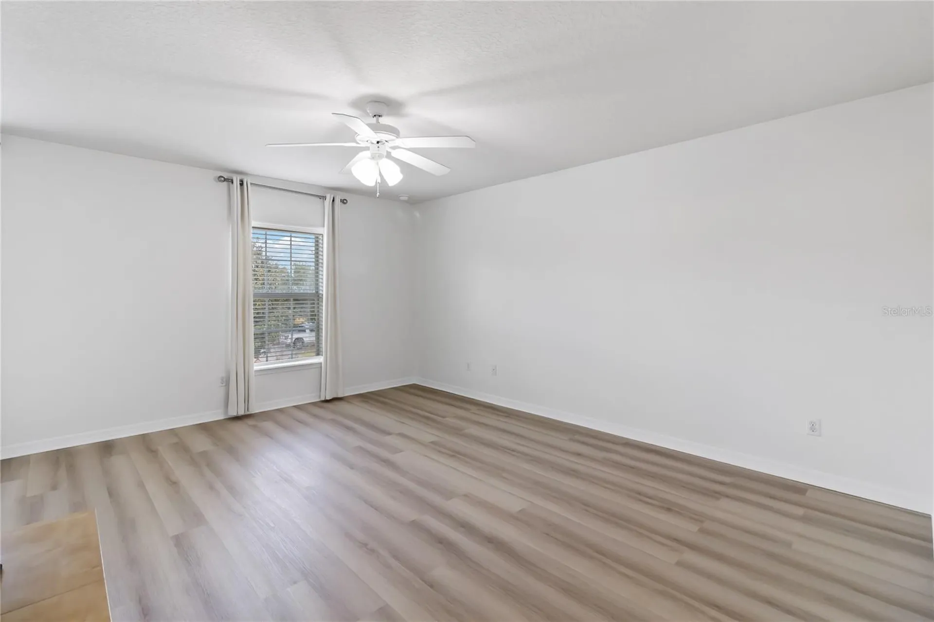 8681 Lower Villagewalk Circle Orlando FL 32827