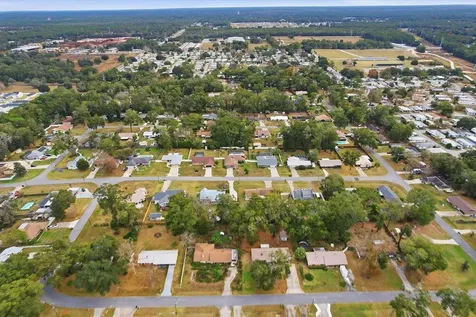 3265 NE 30 Court Ocala FL 34479