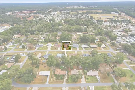 3265 NE 30 Court Ocala FL 34479