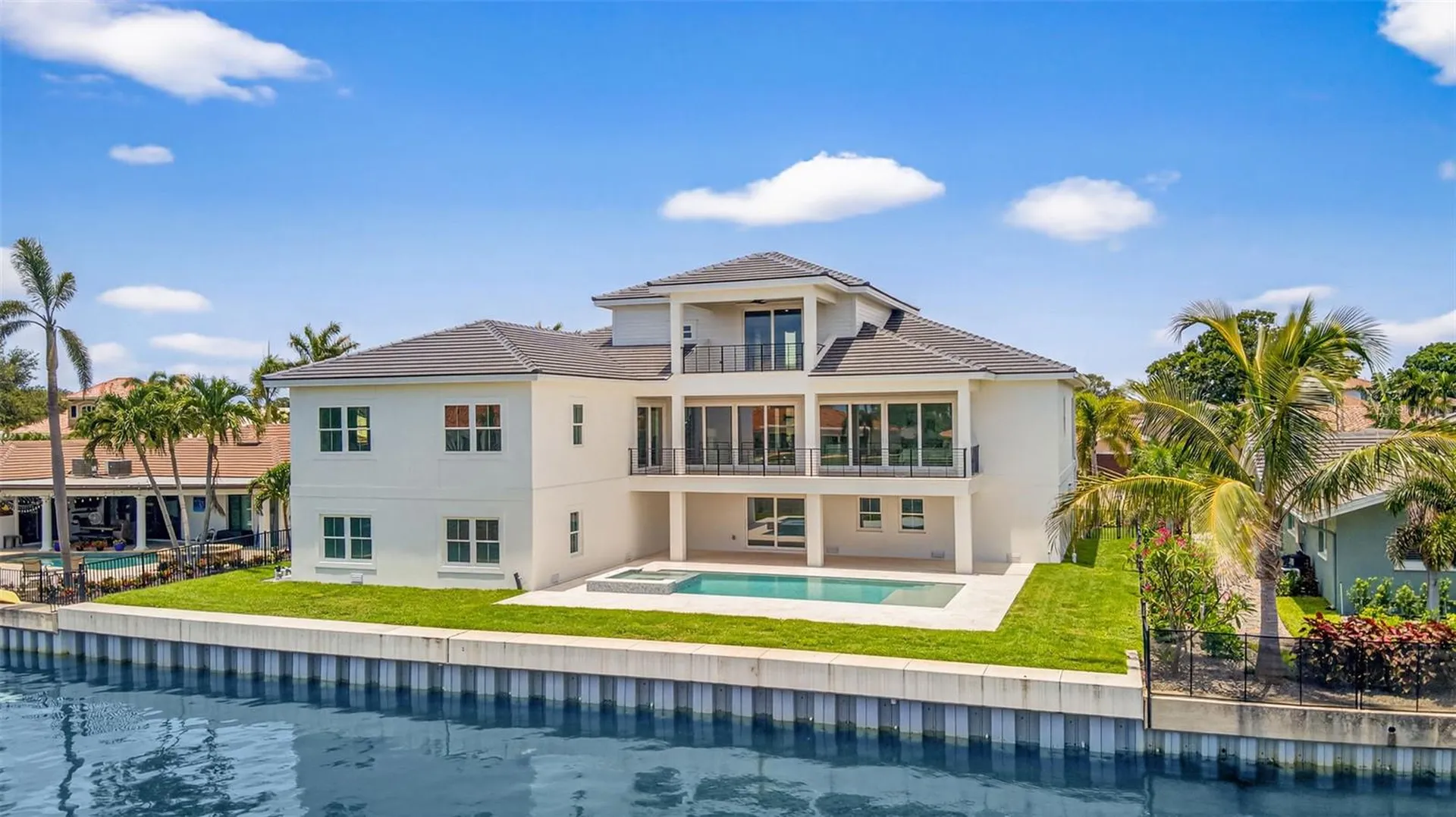 2050 Hawaii Avenue NE St Petersburg FL 33703