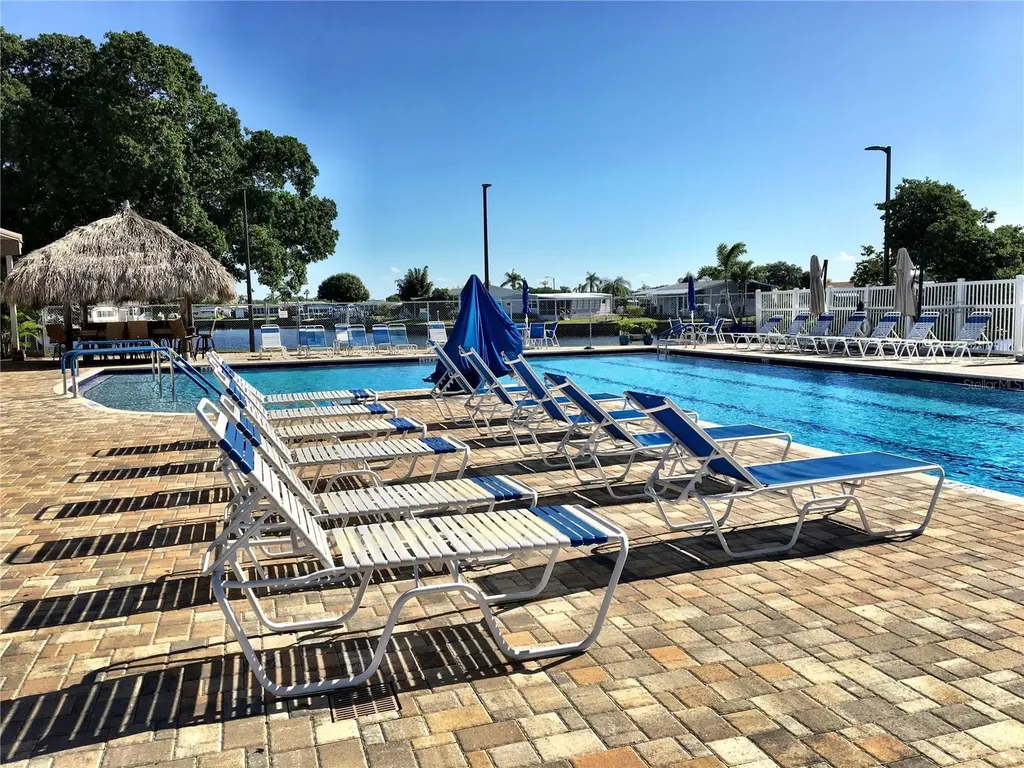 7129 Mount Arlington Drive NE St Petersburg FL 33702