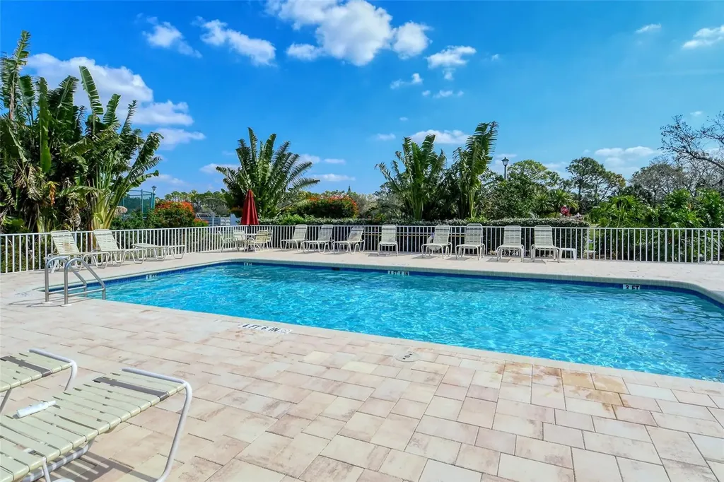 9620 Club South Circle Sarasota FL 34238