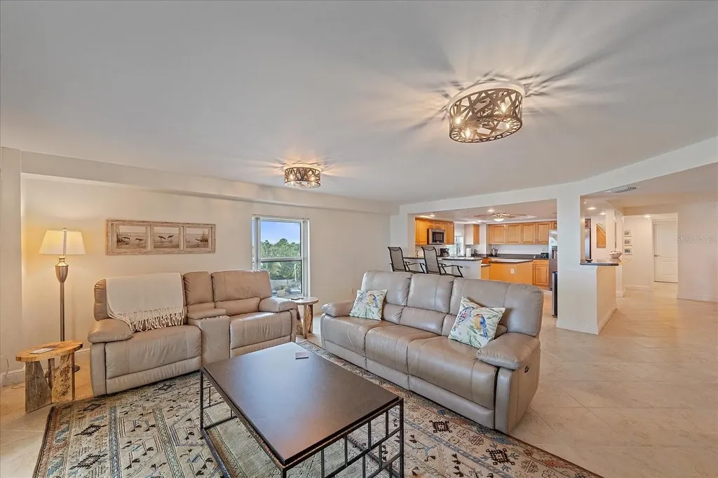 5056 N Beach Road Englewood FL 34223