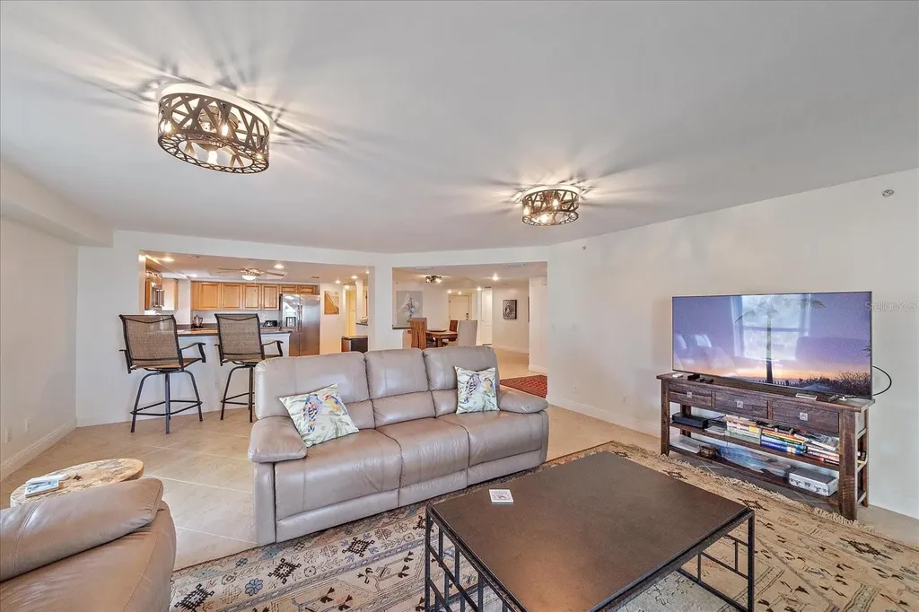 5056 N Beach Road Englewood FL 34223