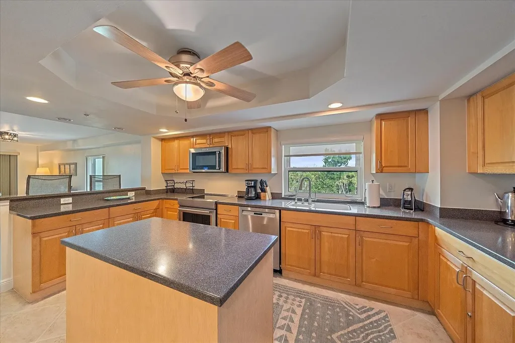 5056 N Beach Road Englewood FL 34223