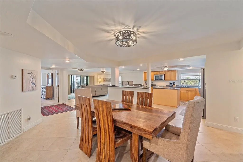 5056 N Beach Road Englewood FL 34223