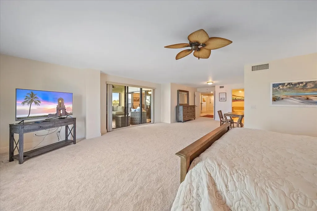 5056 N Beach Road Englewood FL 34223