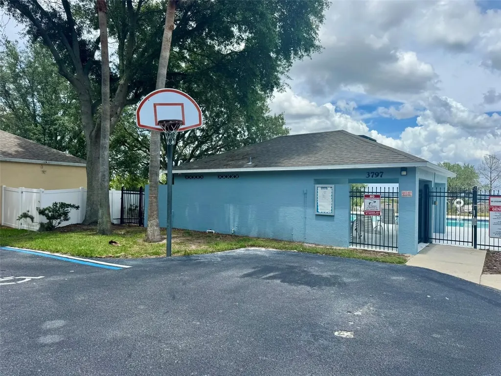 2660 Ledgemont Court Clermont FL 34711