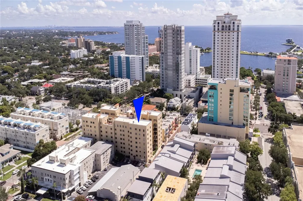 130 4th Avenue N St Petersburg FL 33701