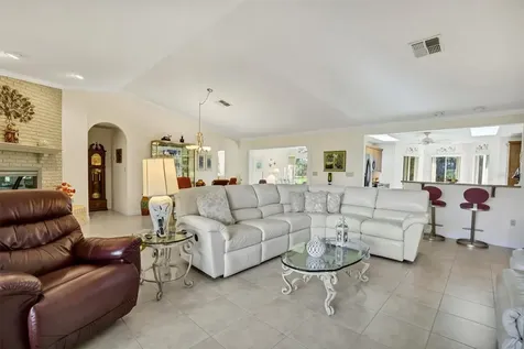 517 Clubhouse Drive Lake Wales FL 33898