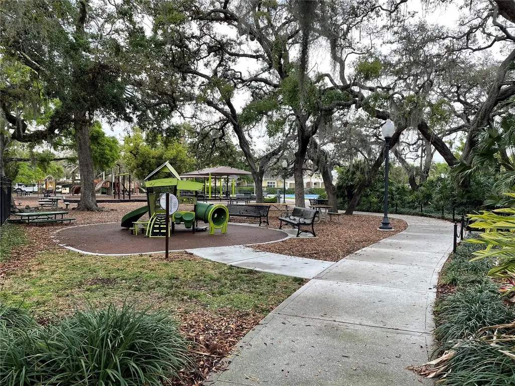 1806 W Morrison Avenue Tampa FL 33606