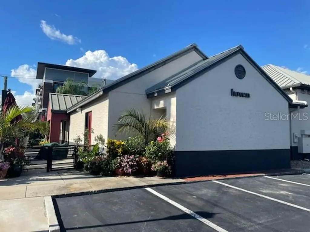 1806 W Morrison Avenue Tampa FL 33606