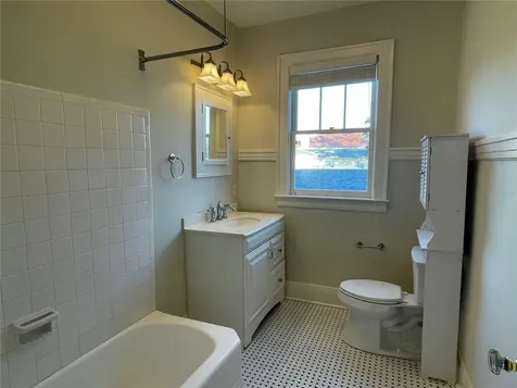 1806 W Morrison Avenue Tampa FL 33606