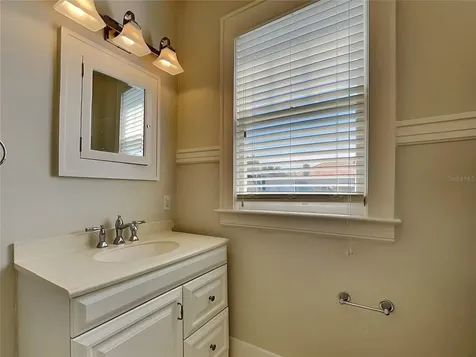 1806 W Morrison Avenue Tampa FL 33606