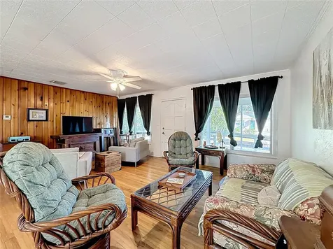 114 Park Avenue Fruitland Park FL 34731