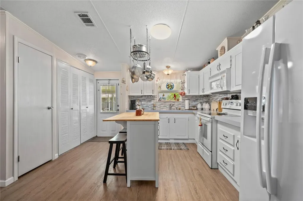 1000 Kings Highway Port Charlotte FL 33980