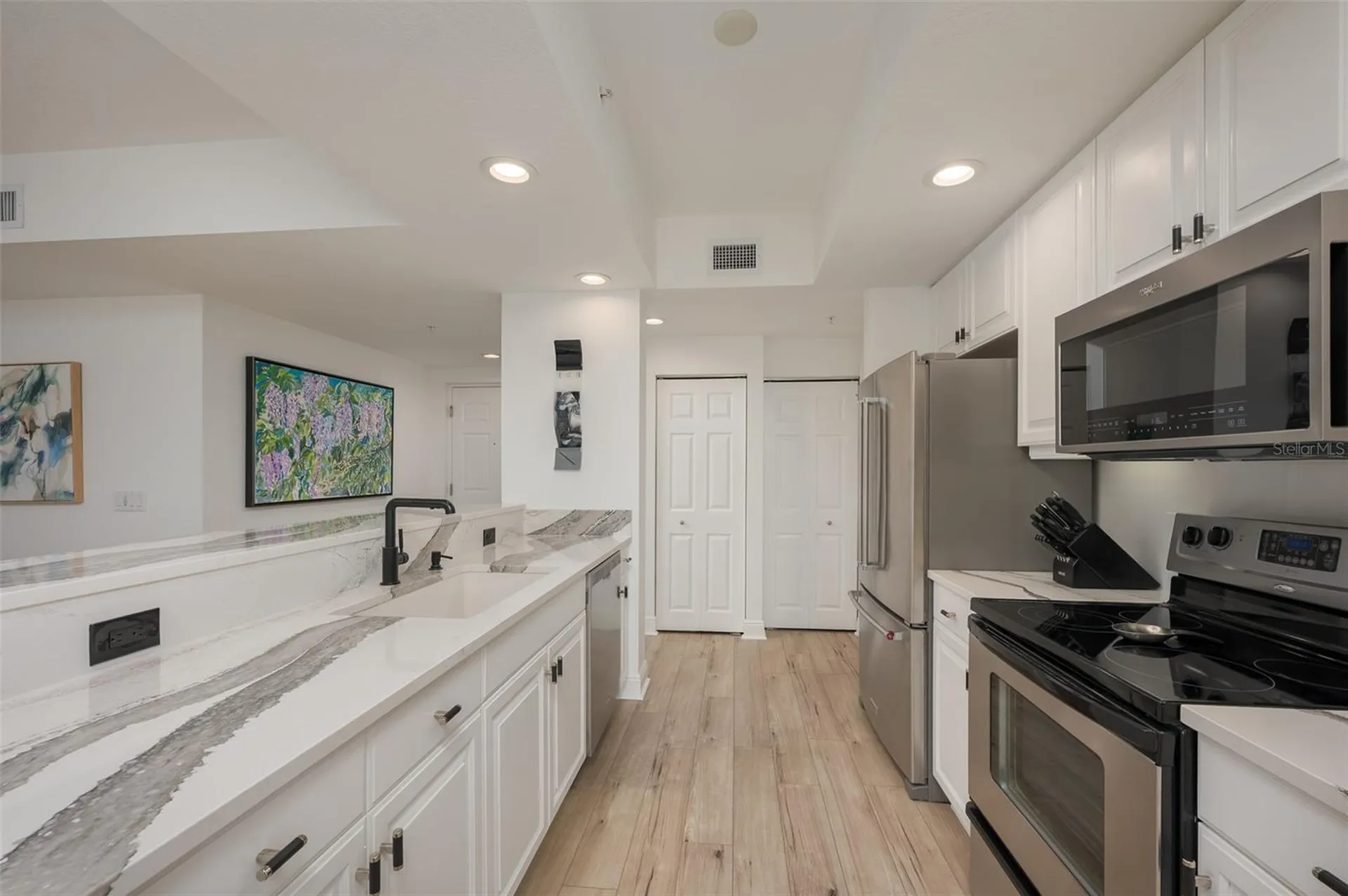 800 N Tamiami Trail Sarasota FL 34236