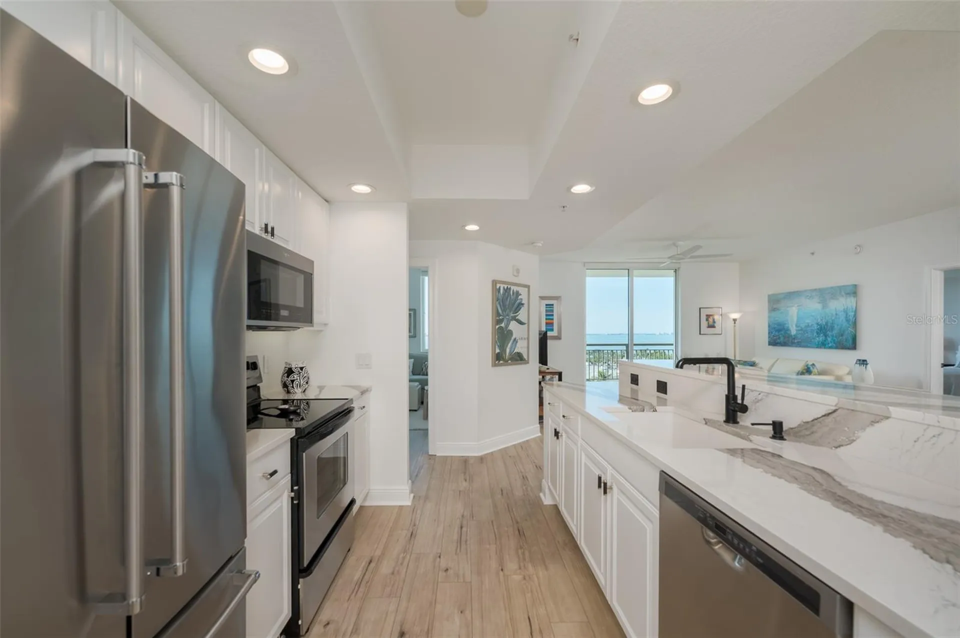 800 N Tamiami Trail Sarasota FL 34236