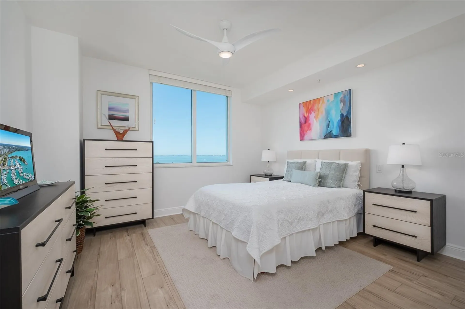 800 N Tamiami Trail Sarasota FL 34236