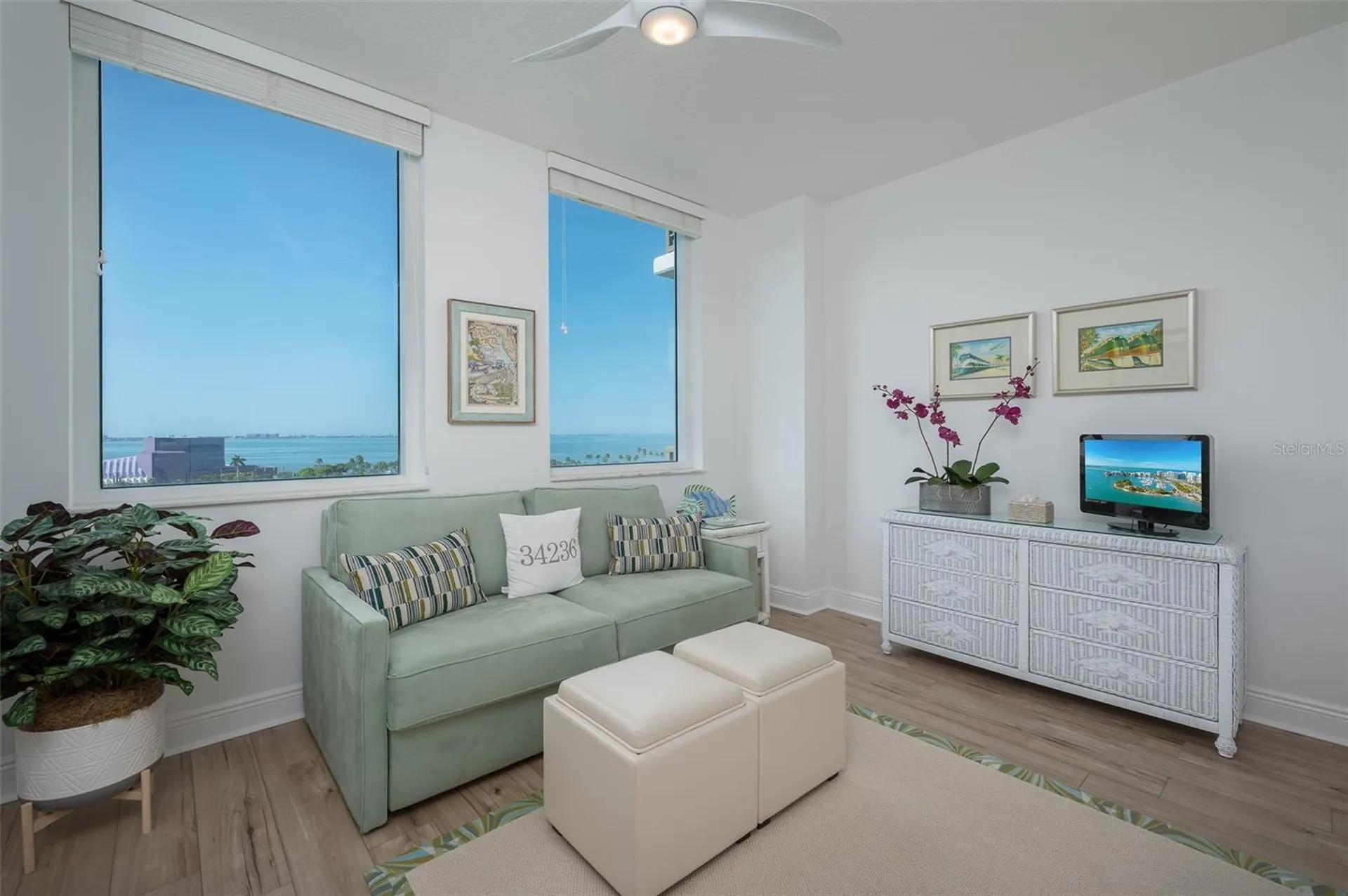 800 N Tamiami Trail Sarasota FL 34236