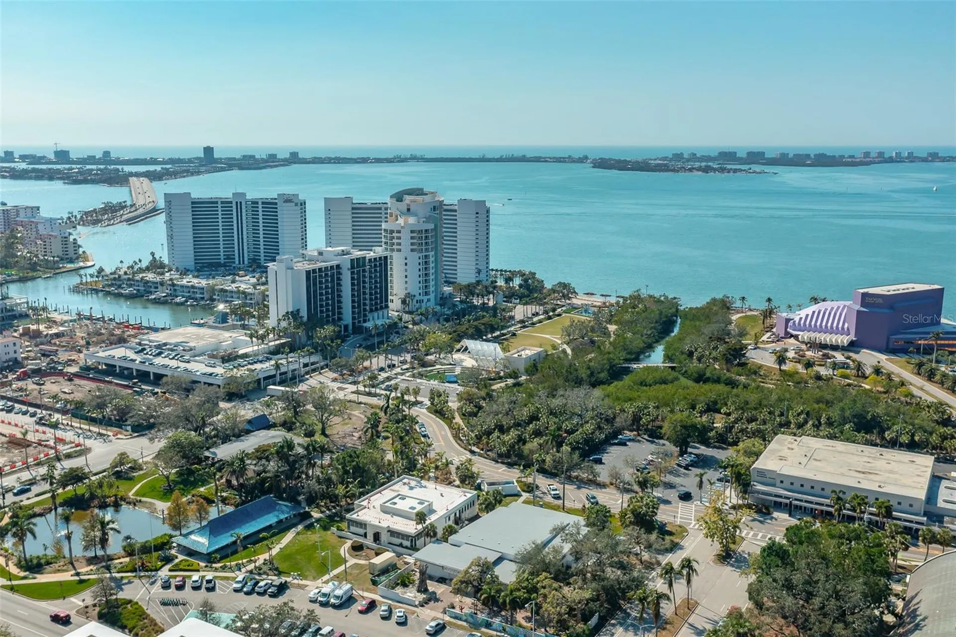 800 N Tamiami Trail Sarasota FL 34236