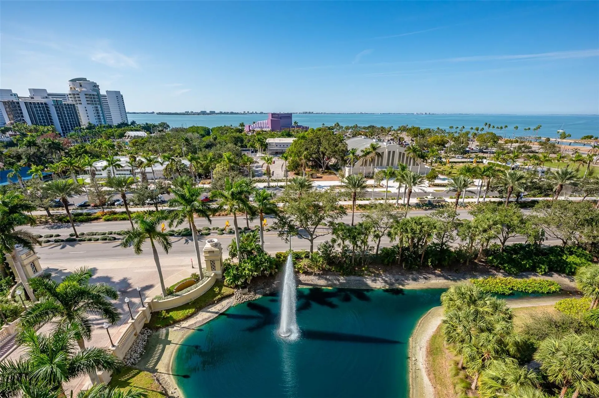 800 N Tamiami Trail Sarasota FL 34236
