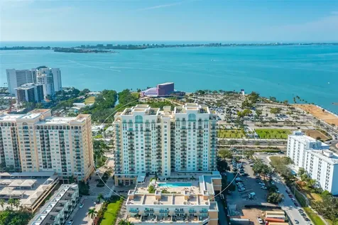 800 N Tamiami Trail Sarasota FL 34236