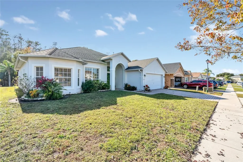 2526 Volta Circle Kissimmee FL 34746