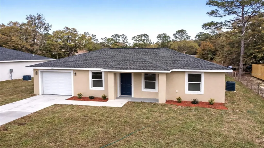 1802 SW Hilliard Avenue Dunnellon FL 34431