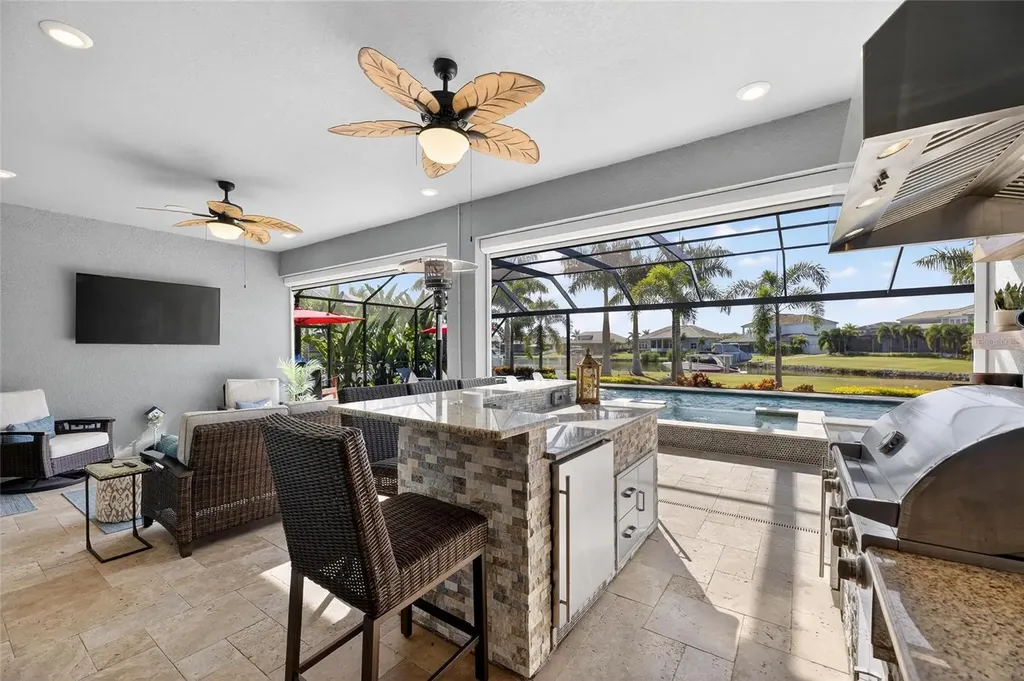 851 Manns Harbor Drive Apollo Beach FL 33572