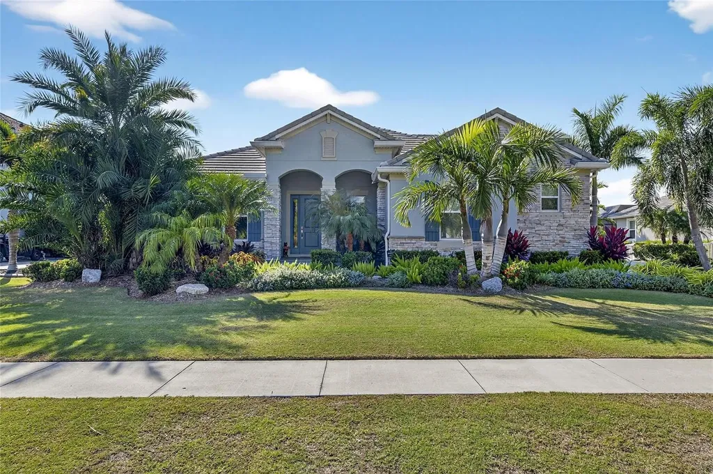 851 Manns Harbor Drive Apollo Beach FL 33572