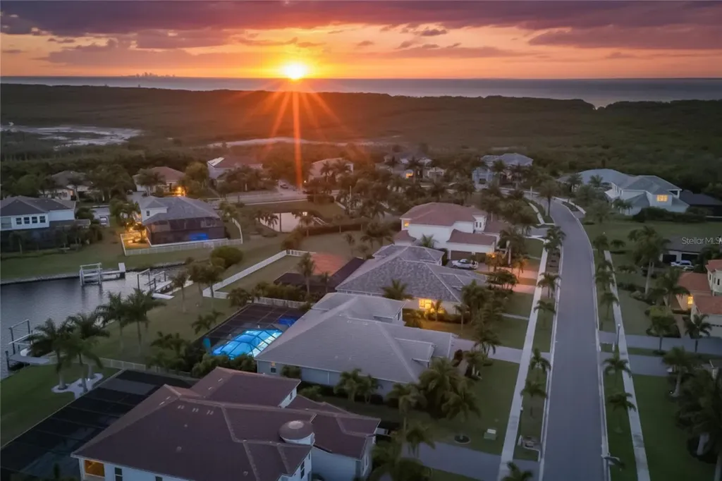 851 Manns Harbor Drive Apollo Beach FL 33572