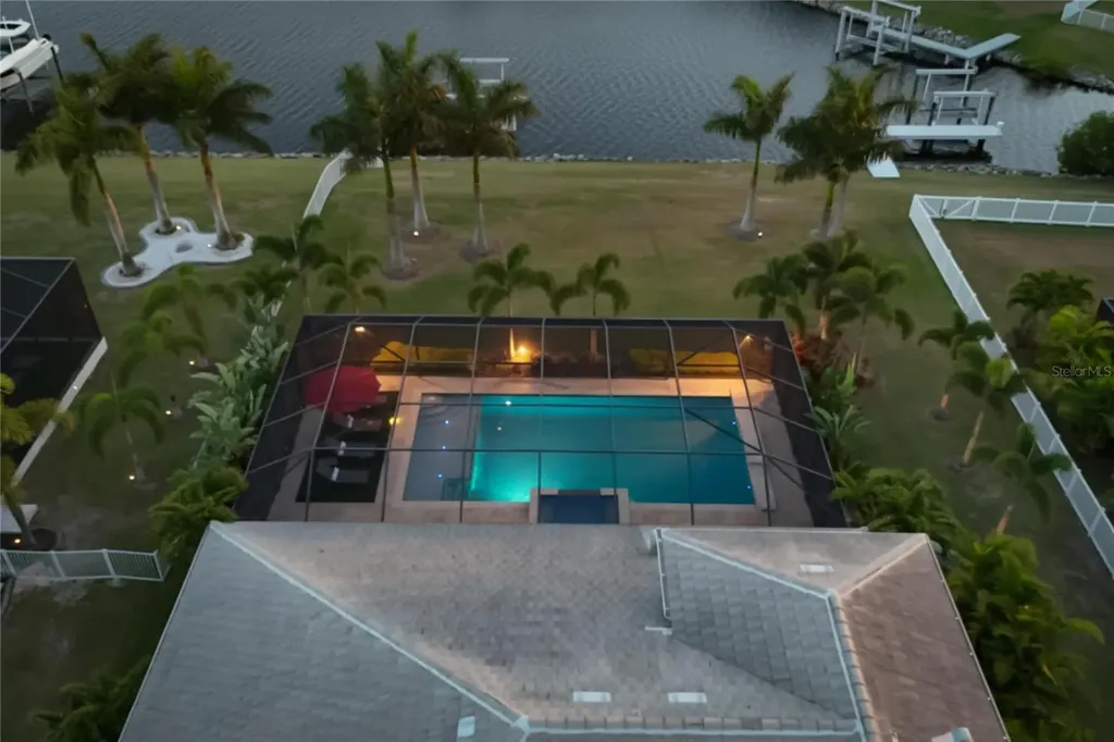 851 Manns Harbor Drive Apollo Beach FL 33572