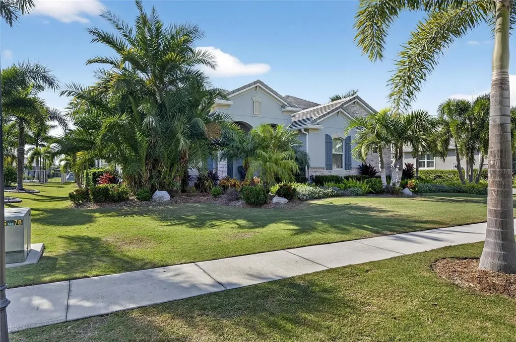 851 Manns Harbor Drive Apollo Beach FL 33572