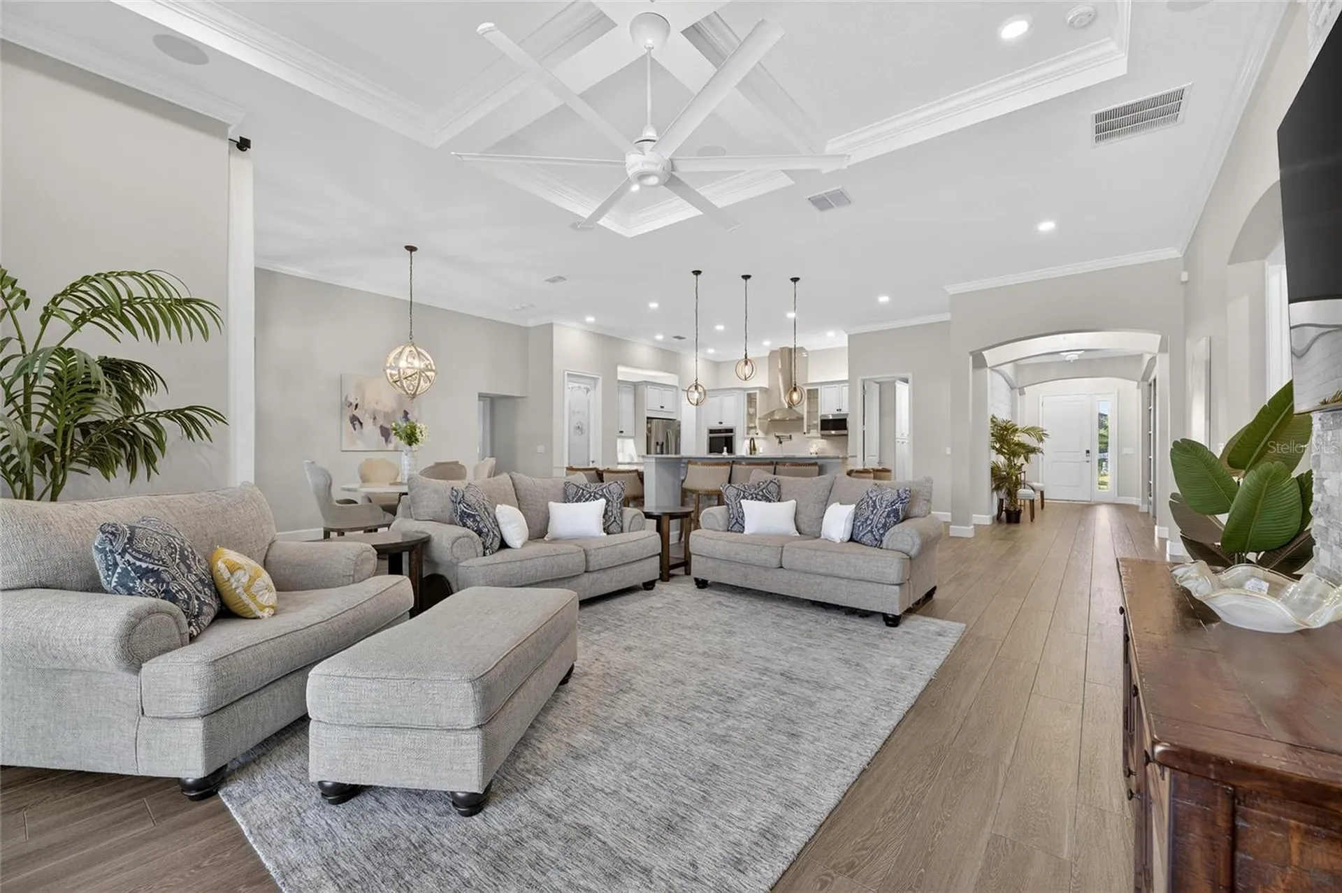 851 Manns Harbor Drive Apollo Beach FL 33572