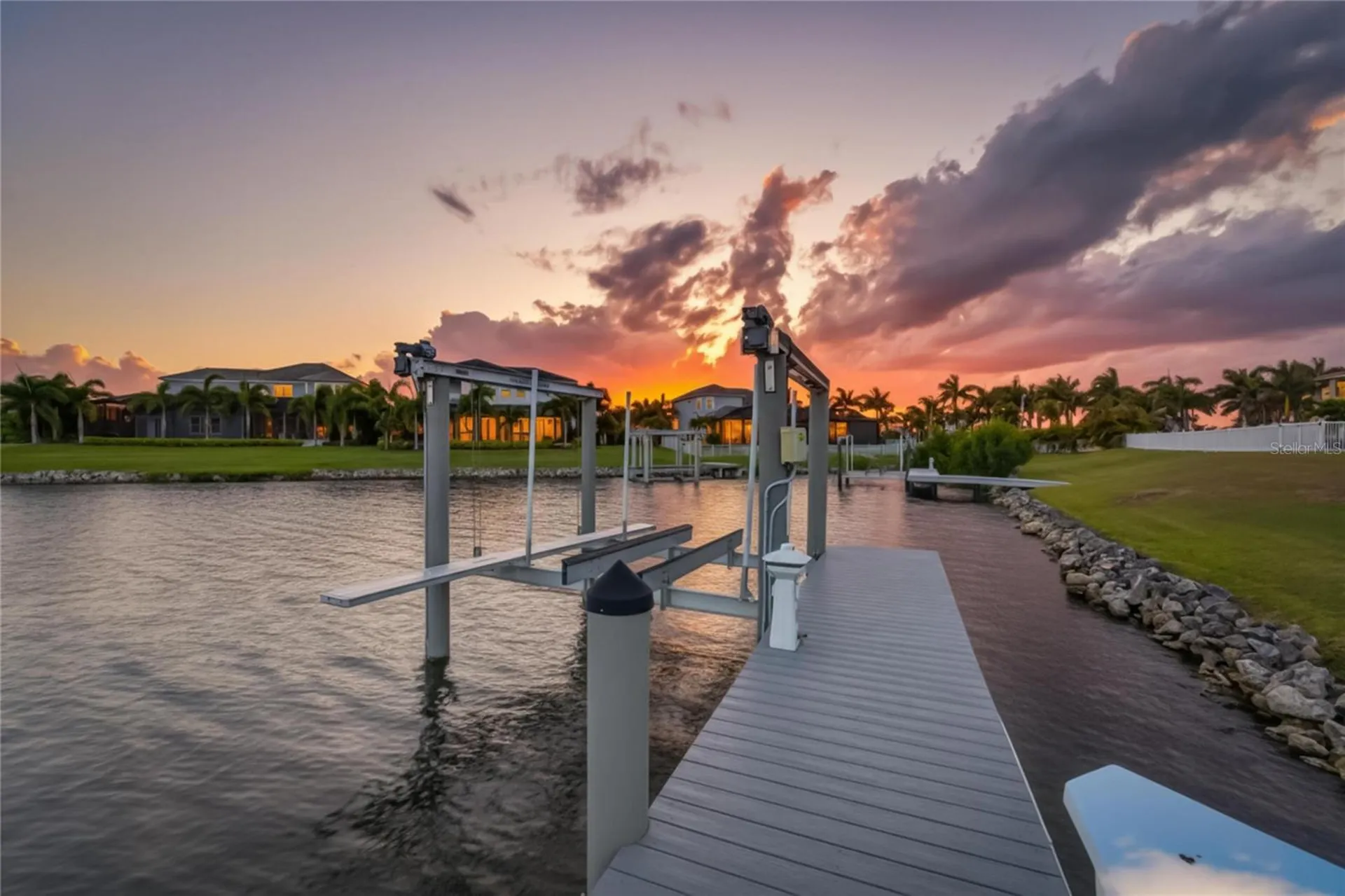 851 Manns Harbor Drive Apollo Beach FL 33572