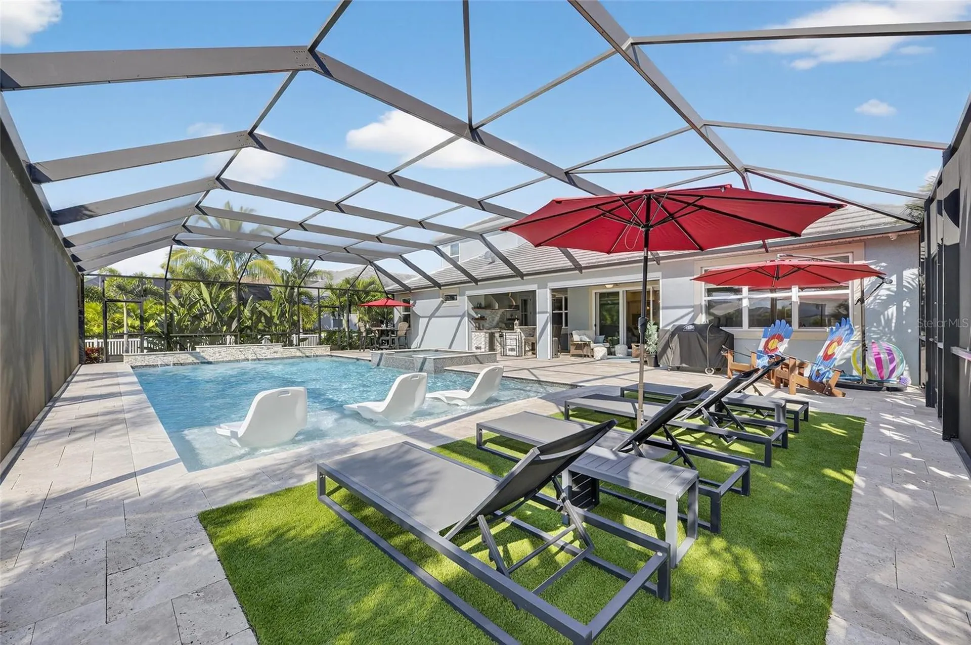 851 Manns Harbor Drive Apollo Beach FL 33572
