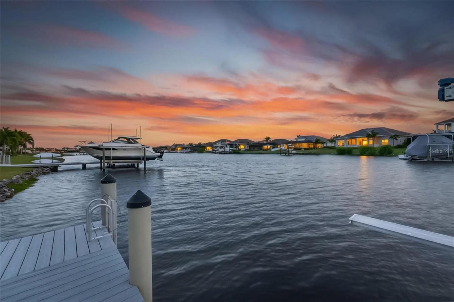 851 Manns Harbor Drive Apollo Beach FL 33572