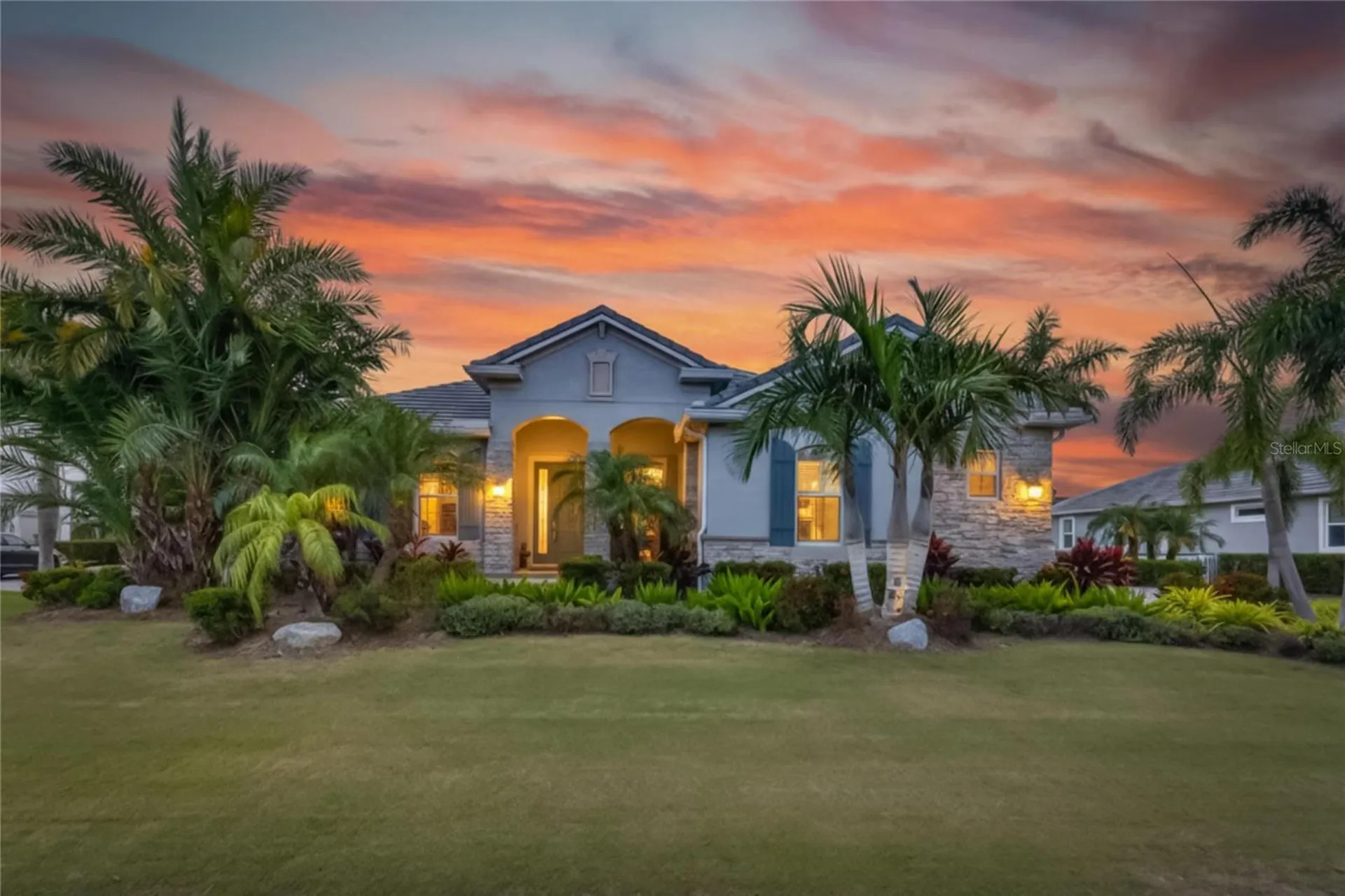 851 Manns Harbor Drive Apollo Beach FL 33572