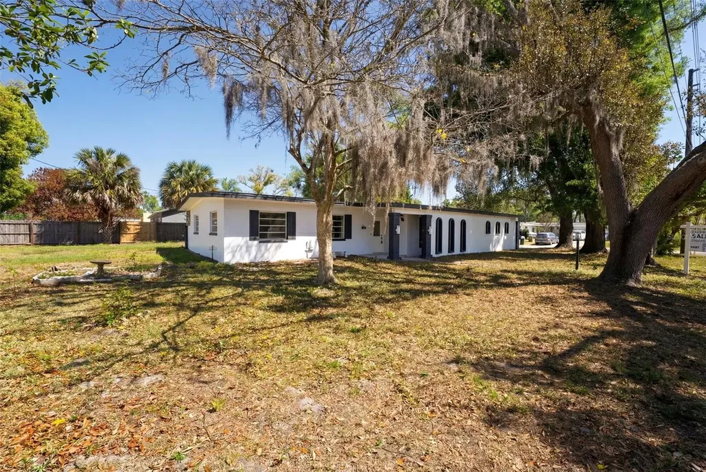2065 Derbyshire Road Maitland FL 32751