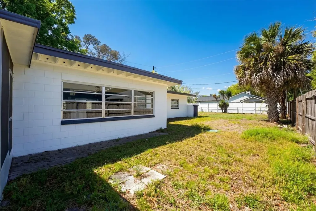 2065 Derbyshire Road Maitland FL 32751