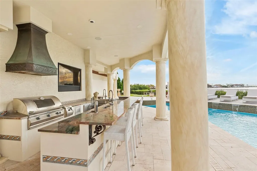 2115 Alexis Court Tarpon Springs FL 34689