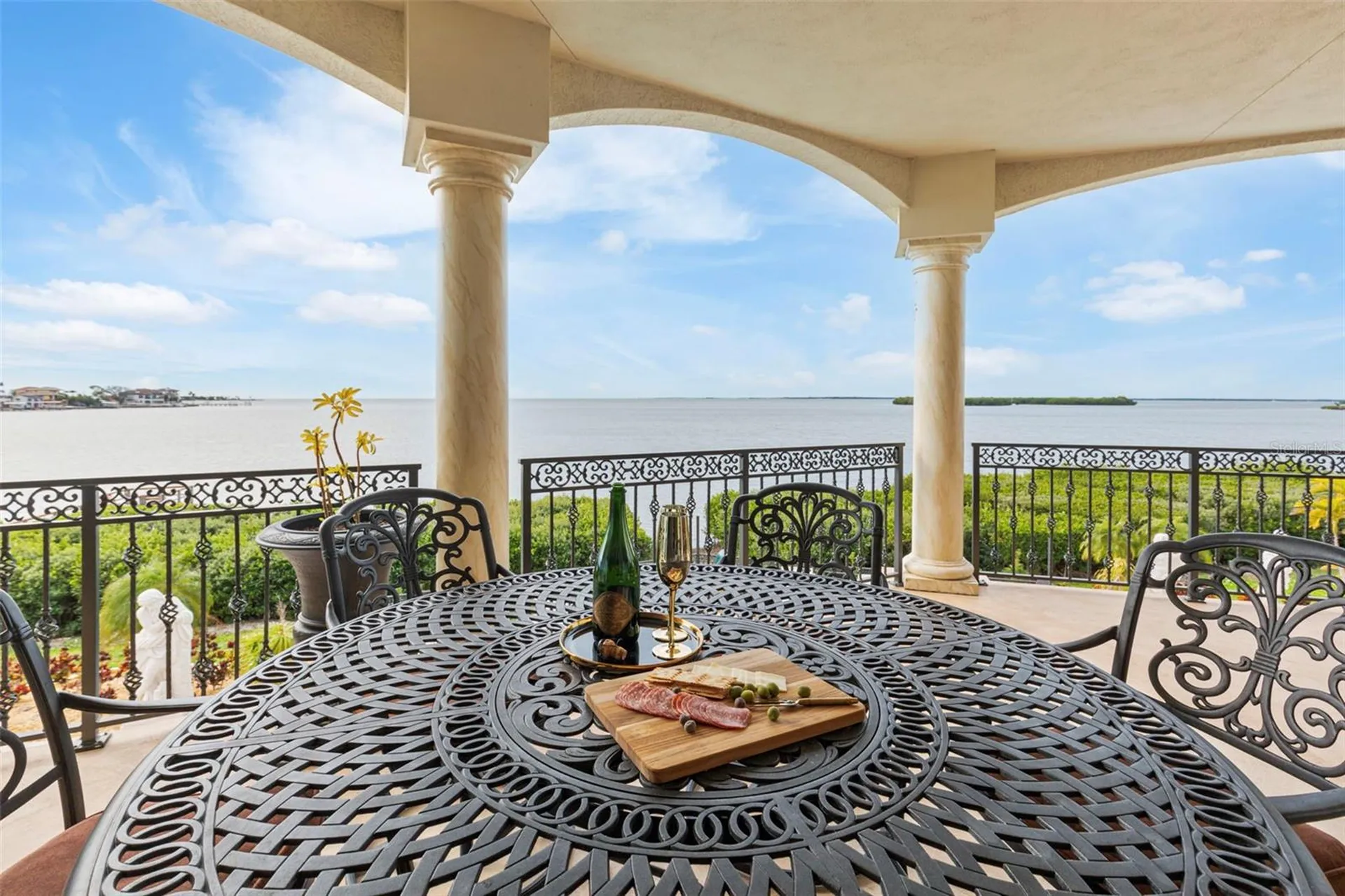 2115 Alexis Court Tarpon Springs FL 34689