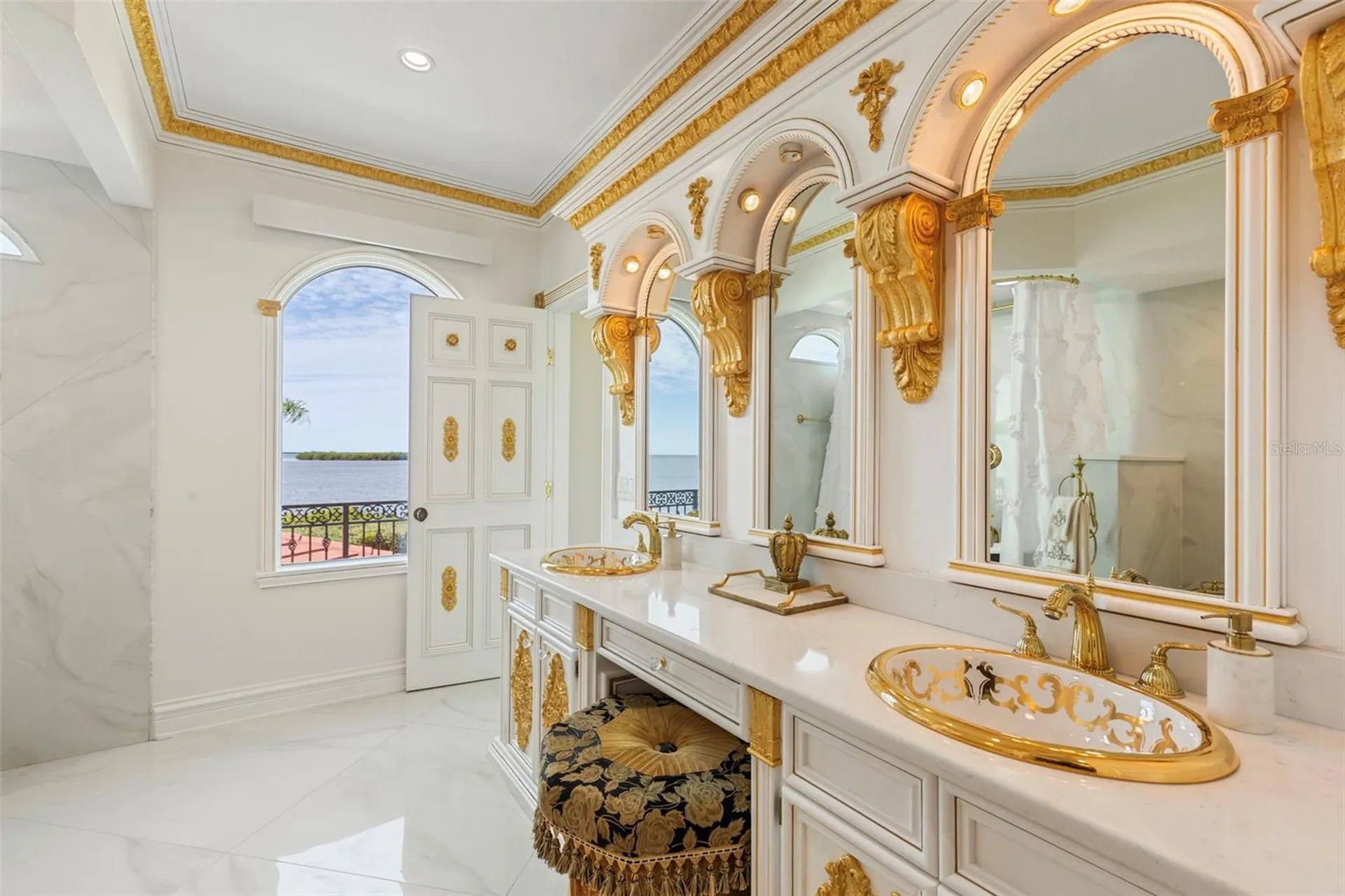 2115 Alexis Court Tarpon Springs FL 34689
