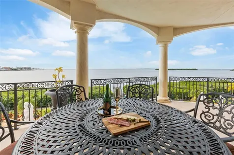 2115 Alexis Court Tarpon Springs FL 34689