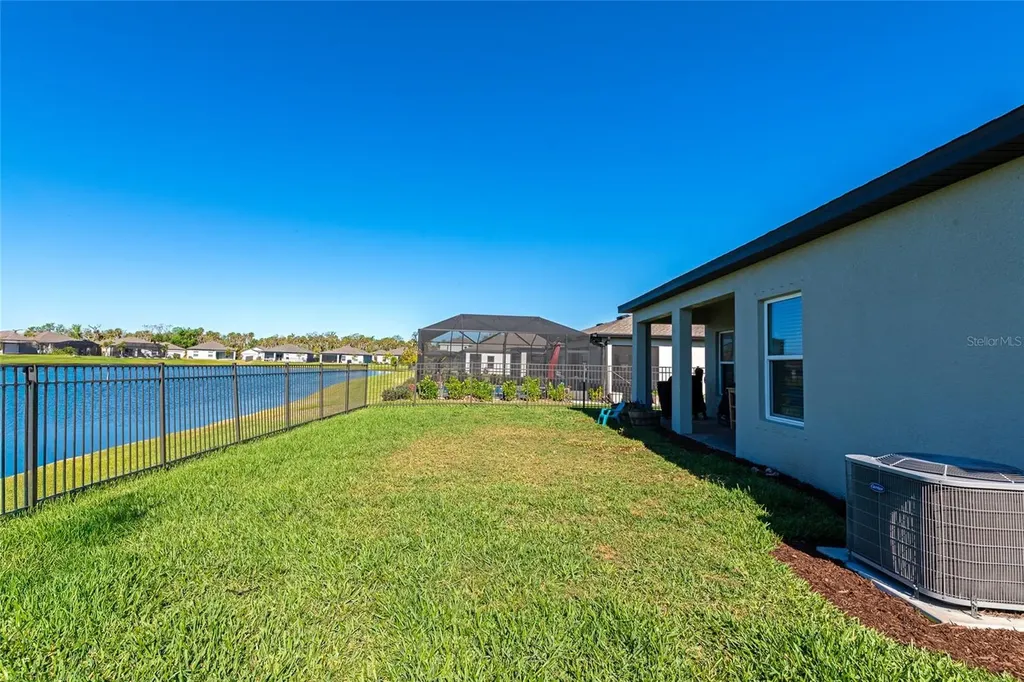 5307 Senza Trail Palmetto FL 34221