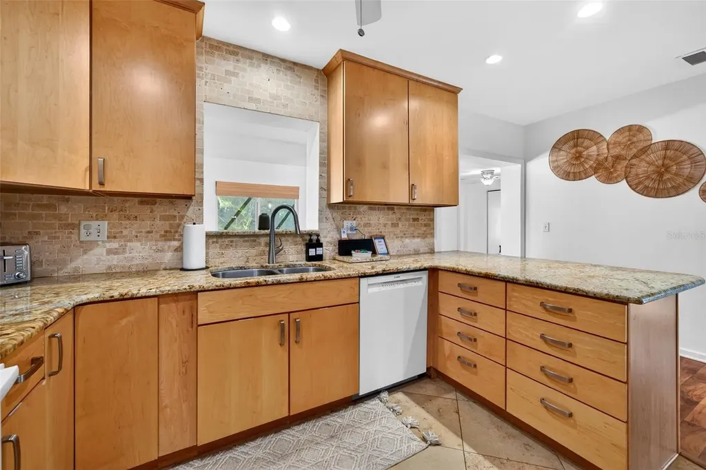 6215 Rodgers Avenue Sarasota FL 34231