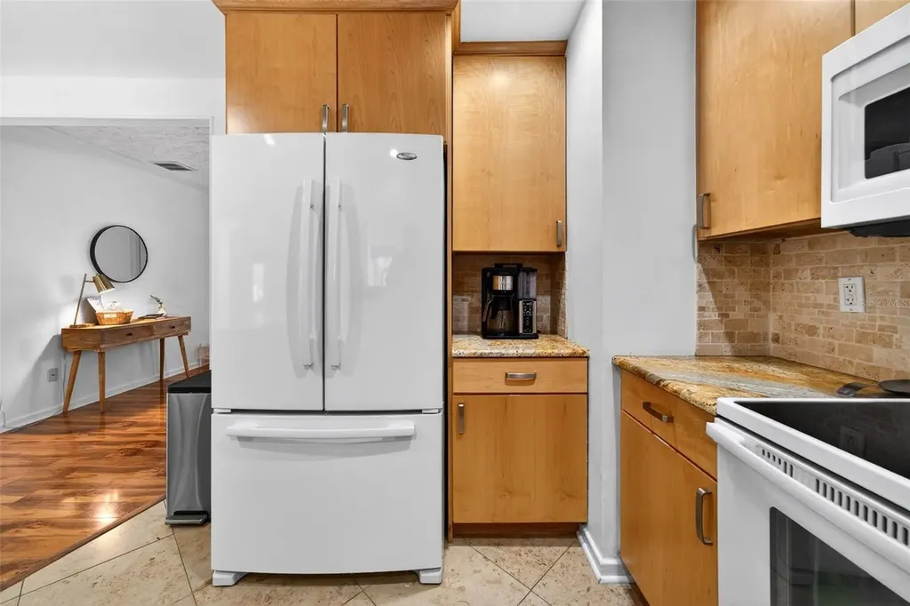 6215 Rodgers Avenue Sarasota FL 34231