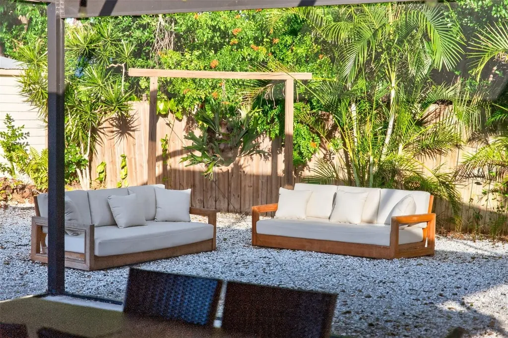 6215 Rodgers Avenue Sarasota FL 34231